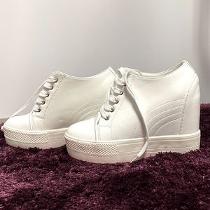 White platform heel tennis shoes